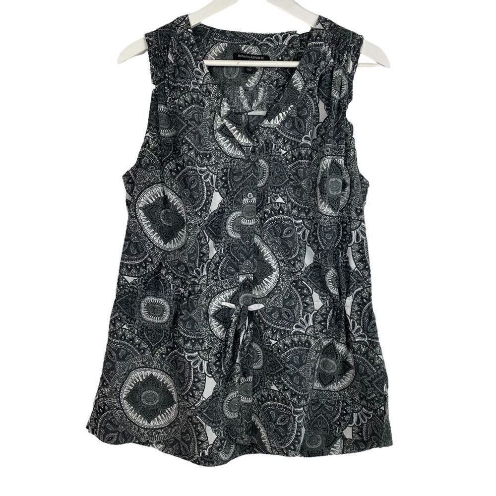 Banana Republic Women's Smocked Shoulder Top size Medium
